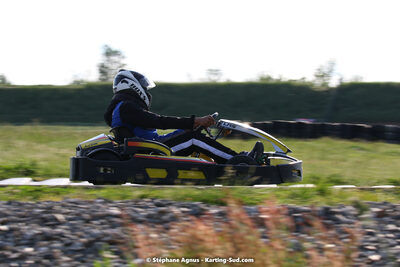 07/05/2022 : Endurance Loisir Les Razbitumes pour “1 maillot pour la vie” & Les Socio Esthéticiennes (Photos Stéphane Agnus) 2022 — karting