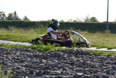 07/05/2022 : Endurance Loisir Les Razbitumes pour “1 maillot pour la vie” & Les Socio Esthéticiennes (Photos Stéphane Agnus) 2022 — karting