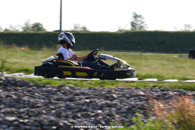07/05/2022 : Endurance Loisir Les Razbitumes pour “1 maillot pour la vie” & Les Socio Esthéticiennes (Photos Stéphane Agnus) 2022 — karting