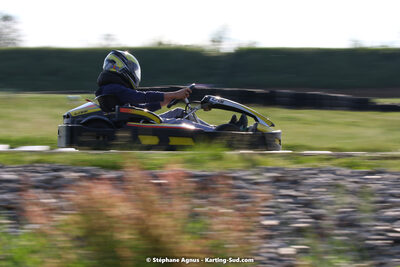 07/05/2022 : Endurance Loisir Les Razbitumes pour “1 maillot pour la vie” & Les Socio Esthéticiennes (Photos Stéphane Agnus) 2022 — karting