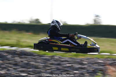 07/05/2022 : Endurance Loisir Les Razbitumes pour “1 maillot pour la vie” & Les Socio Esthéticiennes (Photos Stéphane Agnus) 2022 — karting