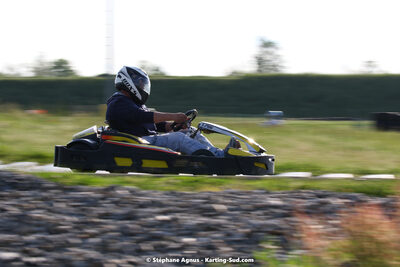 07/05/2022 : Endurance Loisir Les Razbitumes pour “1 maillot pour la vie” & Les Socio Esthéticiennes (Photos Stéphane Agnus) 2022 — karting