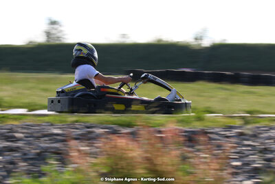 07/05/2022 : Endurance Loisir Les Razbitumes pour “1 maillot pour la vie” & Les Socio Esthéticiennes (Photos Stéphane Agnus) 2022 — karting