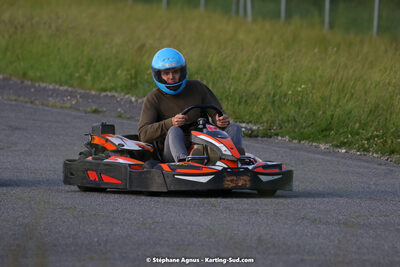 07/05/2022 : Endurance Loisir Les Razbitumes pour “1 maillot pour la vie” & Les Socio Esthéticiennes (Photos Stéphane Agnus) 2022 — karting
