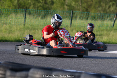07/05/2022 : Endurance Loisir Les Razbitumes pour “1 maillot pour la vie” & Les Socio Esthéticiennes (Photos Stéphane Agnus) 2022 — karting