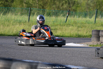 07/05/2022 : Endurance Loisir Les Razbitumes pour “1 maillot pour la vie” & Les Socio Esthéticiennes (Photos Stéphane Agnus) 2022 — karting
