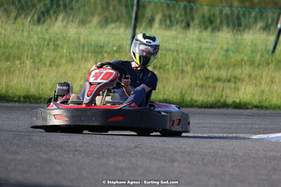 07/05/2022 : Endurance Loisir Les Razbitumes pour “1 maillot pour la vie” & Les Socio Esthéticiennes (Photos Stéphane Agnus) 2022 — karting