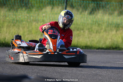 07/05/2022 : Endurance Loisir Les Razbitumes pour “1 maillot pour la vie” & Les Socio Esthéticiennes (Photos Stéphane Agnus) 2022 — karting