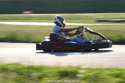 07/05/2022 : Endurance Loisir Les Razbitumes pour “1 maillot pour la vie” & Les Socio Esthéticiennes (Photos Stéphane Agnus) 2022 — karting
