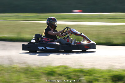 07/05/2022 : Endurance Loisir Les Razbitumes pour “1 maillot pour la vie” & Les Socio Esthéticiennes (Photos Stéphane Agnus) 2022 — karting