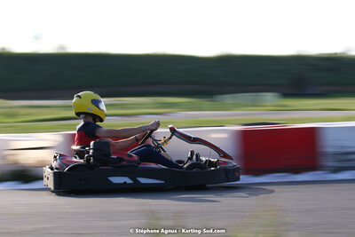 07/05/2022 : Endurance Loisir Les Razbitumes pour “1 maillot pour la vie” & Les Socio Esthéticiennes (Photos Stéphane Agnus) 2022 — karting