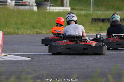 07/05/2022 : Endurance Loisir Les Razbitumes pour “1 maillot pour la vie” & Les Socio Esthéticiennes (Photos Stéphane Agnus) 2022 — karting