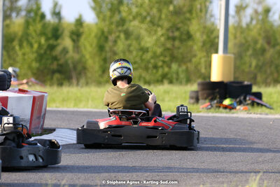 07/05/2022 : Endurance Loisir Les Razbitumes pour “1 maillot pour la vie” & Les Socio Esthéticiennes (Photos Stéphane Agnus) 2022 — karting