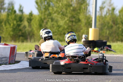 07/05/2022 : Endurance Loisir Les Razbitumes pour “1 maillot pour la vie” & Les Socio Esthéticiennes (Photos Stéphane Agnus) 2022 — karting