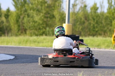 07/05/2022 : Endurance Loisir Les Razbitumes pour “1 maillot pour la vie” & Les Socio Esthéticiennes (Photos Stéphane Agnus) 2022 — karting