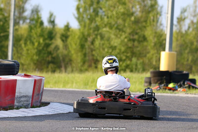 07/05/2022 : Endurance Loisir Les Razbitumes pour “1 maillot pour la vie” & Les Socio Esthéticiennes (Photos Stéphane Agnus) 2022 — karting