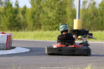 07/05/2022 : Endurance Loisir Les Razbitumes pour “1 maillot pour la vie” & Les Socio Esthéticiennes (Photos Stéphane Agnus) 2022 — karting