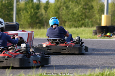 07/05/2022 : Endurance Loisir Les Razbitumes pour “1 maillot pour la vie” & Les Socio Esthéticiennes (Photos Stéphane Agnus) 2022 — karting