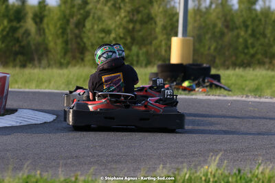 07/05/2022 : Endurance Loisir Les Razbitumes pour “1 maillot pour la vie” & Les Socio Esthéticiennes (Photos Stéphane Agnus) 2022 — karting