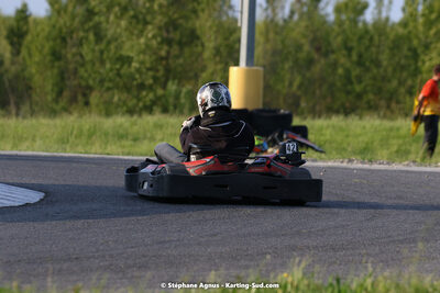 07/05/2022 : Endurance Loisir Les Razbitumes pour “1 maillot pour la vie” & Les Socio Esthéticiennes (Photos Stéphane Agnus) 2022 — karting
