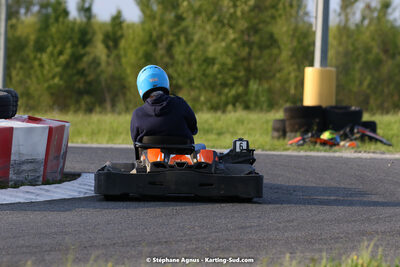 07/05/2022 : Endurance Loisir Les Razbitumes pour “1 maillot pour la vie” & Les Socio Esthéticiennes (Photos Stéphane Agnus) 2022 — karting