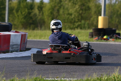07/05/2022 : Endurance Loisir Les Razbitumes pour “1 maillot pour la vie” & Les Socio Esthéticiennes (Photos Stéphane Agnus) 2022 — karting