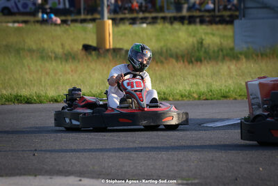 07/05/2022 : Endurance Loisir Les Razbitumes pour “1 maillot pour la vie” & Les Socio Esthéticiennes (Photos Stéphane Agnus) 2022 — karting