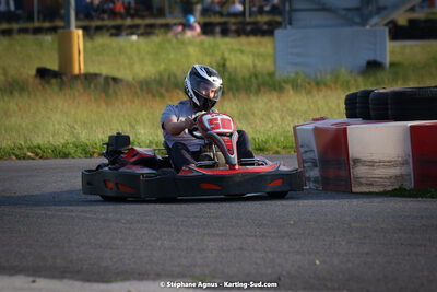 07/05/2022 : Endurance Loisir Les Razbitumes pour “1 maillot pour la vie” & Les Socio Esthéticiennes (Photos Stéphane Agnus) 2022 — karting