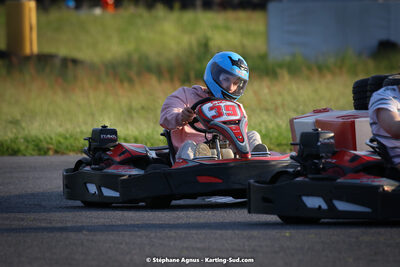 07/05/2022 : Endurance Loisir Les Razbitumes pour “1 maillot pour la vie” & Les Socio Esthéticiennes (Photos Stéphane Agnus) 2022 — karting