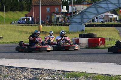 07/05/2022 : Endurance Loisir Les Razbitumes pour “1 maillot pour la vie” & Les Socio Esthéticiennes (Photos Stéphane Agnus) 2022 — karting