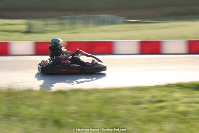 07/05/2022 : Endurance Loisir Les Razbitumes pour “1 maillot pour la vie” & Les Socio Esthéticiennes (Photos Stéphane Agnus) 2022 — karting