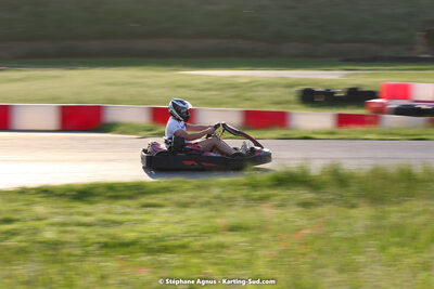 07/05/2022 : Endurance Loisir Les Razbitumes pour “1 maillot pour la vie” & Les Socio Esthéticiennes (Photos Stéphane Agnus) 2022 — karting