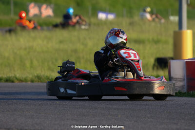 07/05/2022 : Endurance Loisir Les Razbitumes pour “1 maillot pour la vie” & Les Socio Esthéticiennes (Photos Stéphane Agnus) 2022 — karting