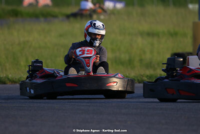 07/05/2022 : Endurance Loisir Les Razbitumes pour “1 maillot pour la vie” & Les Socio Esthéticiennes (Photos Stéphane Agnus) 2022 — karting