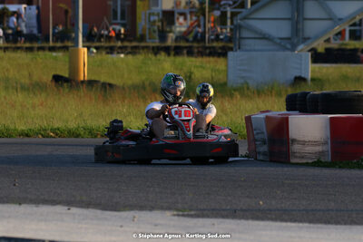 07/05/2022 : Endurance Loisir Les Razbitumes pour “1 maillot pour la vie” & Les Socio Esthéticiennes (Photos Stéphane Agnus) 2022 — karting