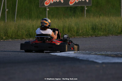 07/05/2022 : Endurance Loisir Les Razbitumes pour “1 maillot pour la vie” & Les Socio Esthéticiennes (Photos Stéphane Agnus) 2022 — karting