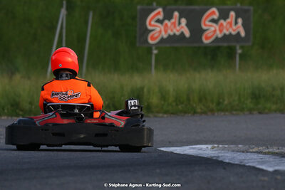 07/05/2022 : Endurance Loisir Les Razbitumes pour “1 maillot pour la vie” & Les Socio Esthéticiennes (Photos Stéphane Agnus) 2022 — karting