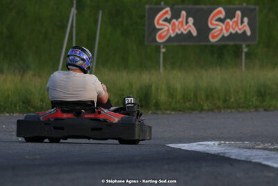 07/05/2022 : Endurance Loisir Les Razbitumes pour “1 maillot pour la vie” & Les Socio Esthéticiennes (Photos Stéphane Agnus) 2022 — karting