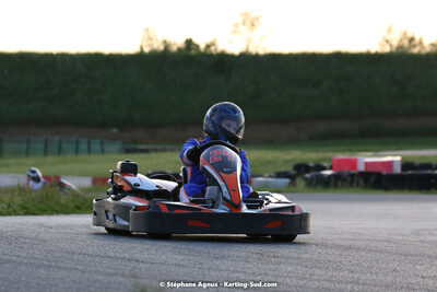 07/05/2022 : Endurance Loisir Les Razbitumes pour “1 maillot pour la vie” & Les Socio Esthéticiennes (Photos Stéphane Agnus) 2022 — karting