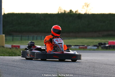 07/05/2022 : Endurance Loisir Les Razbitumes pour “1 maillot pour la vie” & Les Socio Esthéticiennes (Photos Stéphane Agnus) 2022 — karting