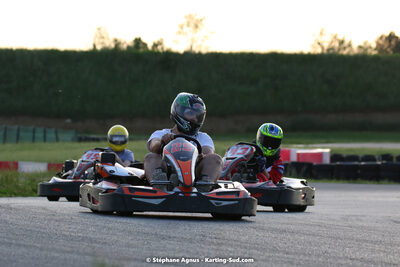 07/05/2022 : Endurance Loisir Les Razbitumes pour “1 maillot pour la vie” & Les Socio Esthéticiennes (Photos Stéphane Agnus) 2022 — karting