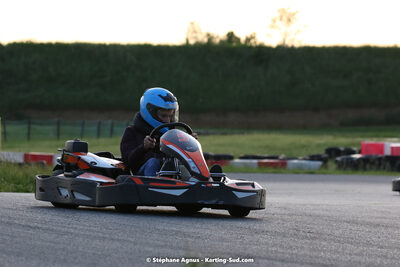 07/05/2022 : Endurance Loisir Les Razbitumes pour “1 maillot pour la vie” & Les Socio Esthéticiennes (Photos Stéphane Agnus) 2022 — karting