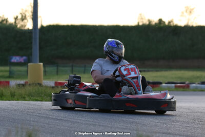 07/05/2022 : Endurance Loisir Les Razbitumes pour “1 maillot pour la vie” & Les Socio Esthéticiennes (Photos Stéphane Agnus) 2022 — karting