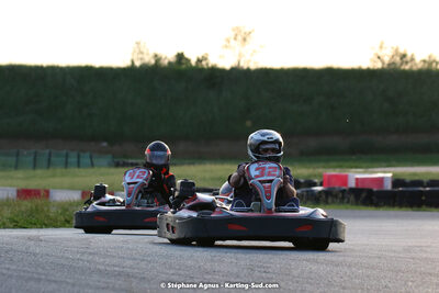 07/05/2022 : Endurance Loisir Les Razbitumes pour “1 maillot pour la vie” & Les Socio Esthéticiennes (Photos Stéphane Agnus) 2022 — karting