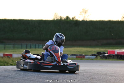 07/05/2022 : Endurance Loisir Les Razbitumes pour “1 maillot pour la vie” & Les Socio Esthéticiennes (Photos Stéphane Agnus) 2022 — karting