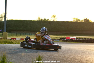 07/05/2022 : Endurance Loisir Les Razbitumes pour “1 maillot pour la vie” & Les Socio Esthéticiennes (Photos Stéphane Agnus) 2022 — karting