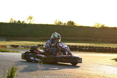 07/05/2022 : Endurance Loisir Les Razbitumes pour “1 maillot pour la vie” & Les Socio Esthéticiennes (Photos Stéphane Agnus) 2022 — karting