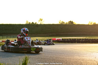 07/05/2022 : Endurance Loisir Les Razbitumes pour “1 maillot pour la vie” & Les Socio Esthéticiennes (Photos Stéphane Agnus) 2022 — karting