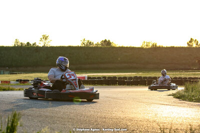07/05/2022 : Endurance Loisir Les Razbitumes pour “1 maillot pour la vie” & Les Socio Esthéticiennes (Photos Stéphane Agnus) 2022 — karting