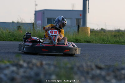 07/05/2022 : Endurance Loisir Les Razbitumes pour “1 maillot pour la vie” & Les Socio Esthéticiennes (Photos Stéphane Agnus) 2022 — karting